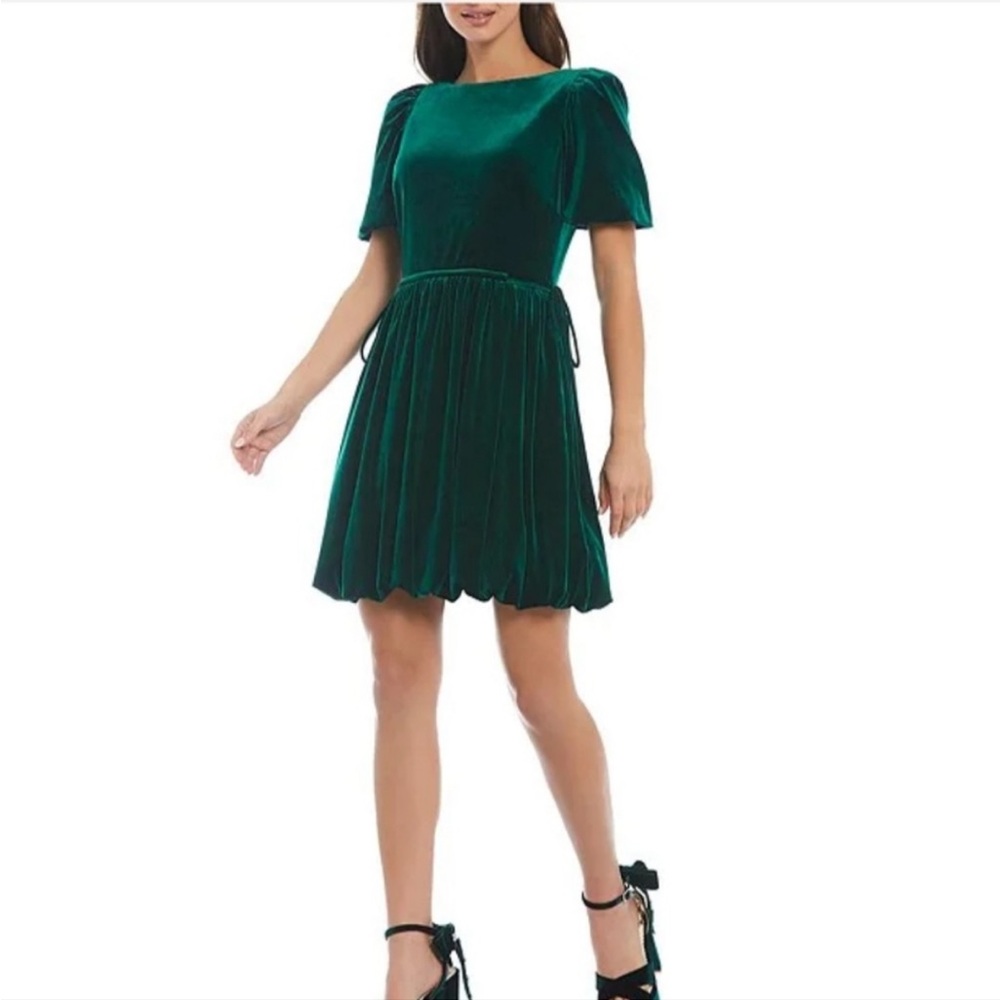 Antonio Melani X Nicola Bathie Julianna Green Velvet Bubble Sleeve Dress